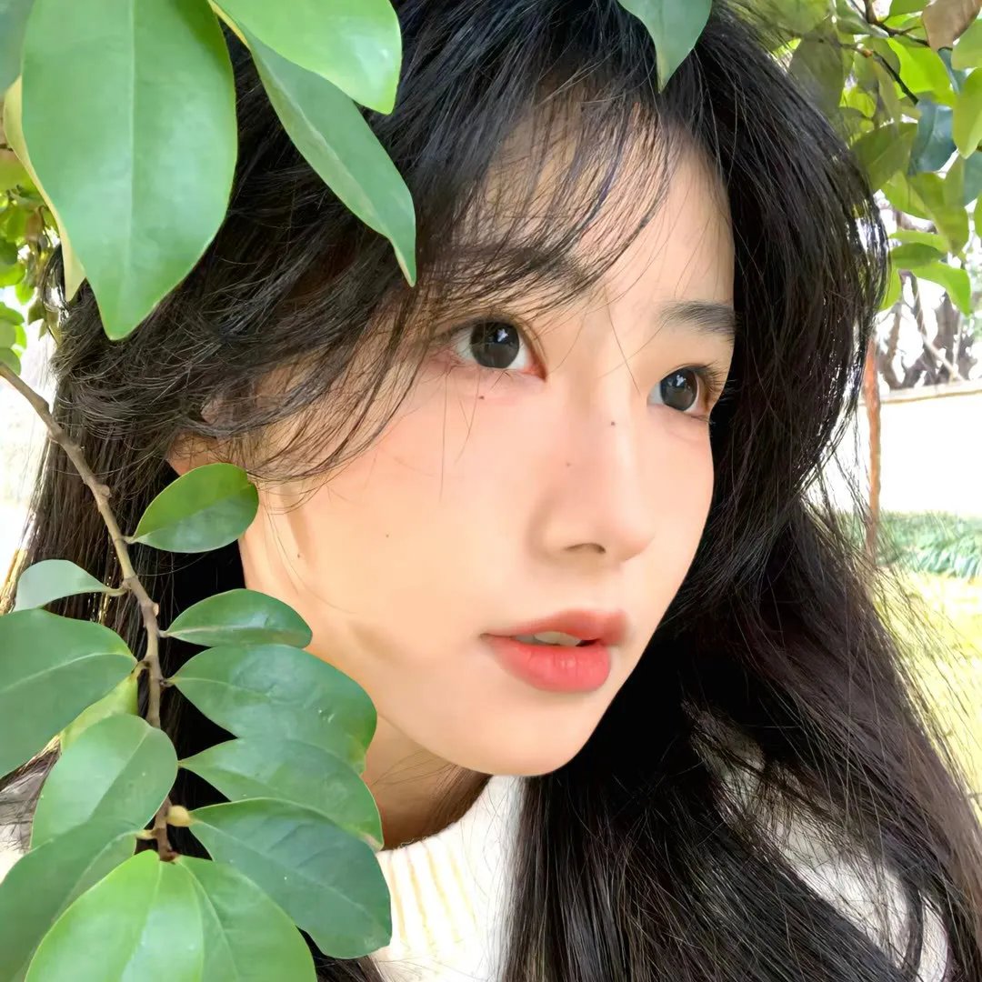 劳拉·马尔斯的眼睛
